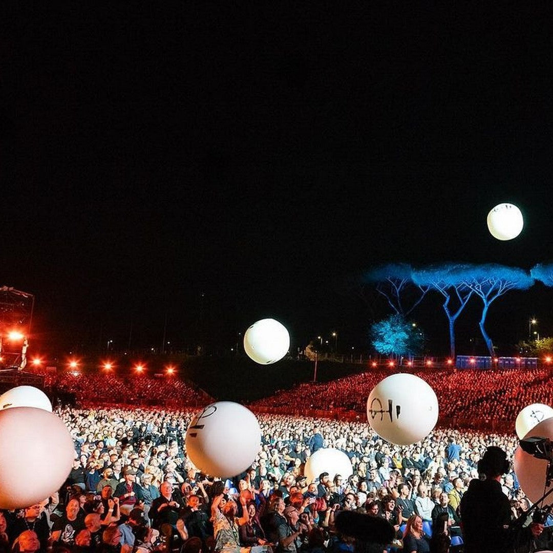 Non LED Crowd Balls - 1 Metre (Most Popular Size)